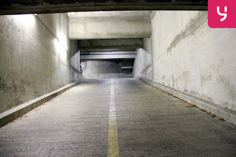 location parking Marx Dormoy