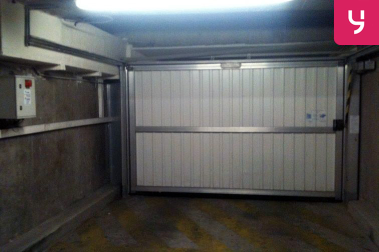 location parking Ampère - Saint-Ouen