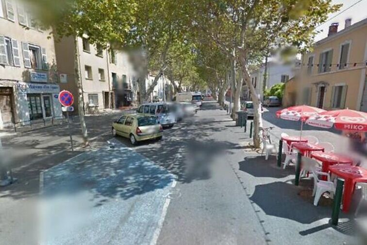 Seance Cinema Saint Maximin La Sainte Baume Location parking Cinéma: La croisée des Arts - Rue Marceau - Saint